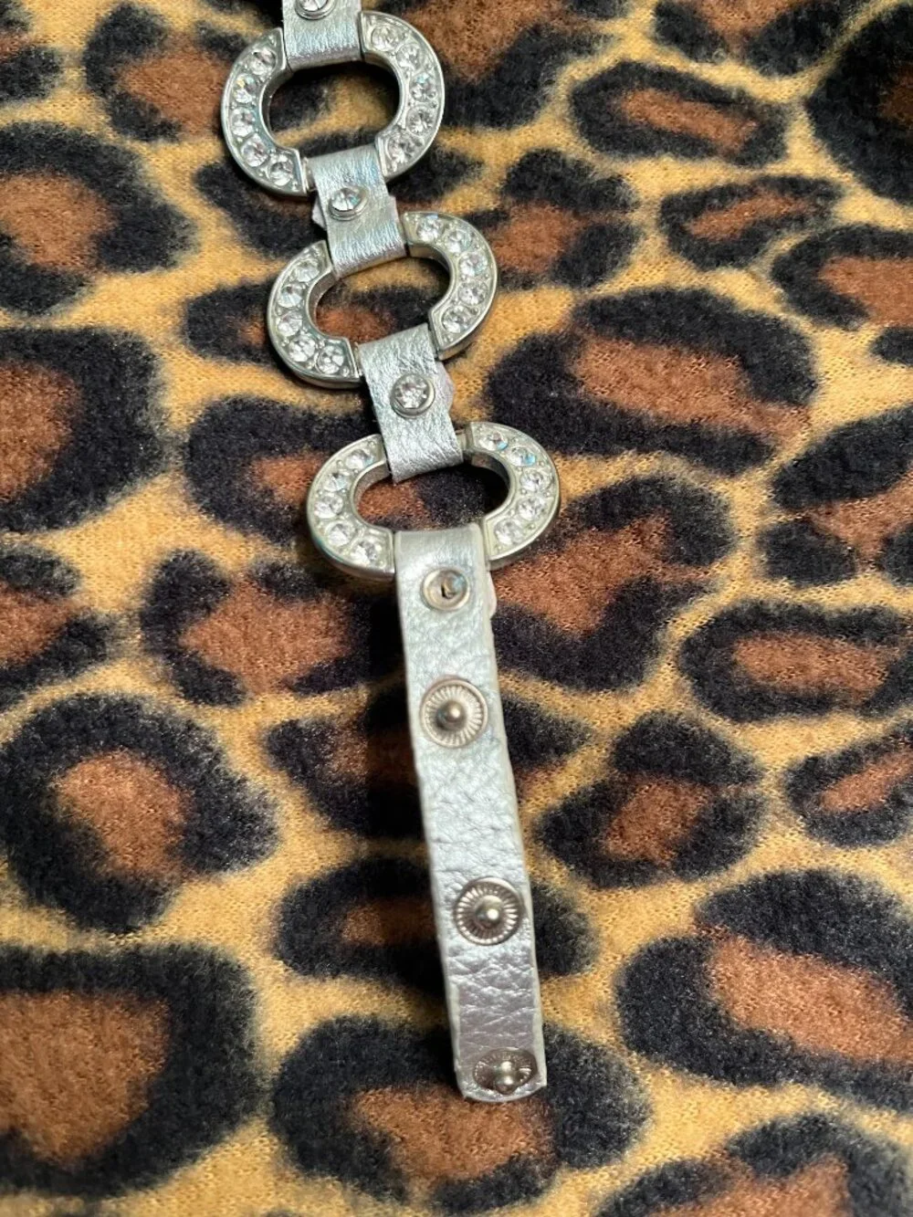 Guang Tong Silver Leather Bracelet w/ Adjustable Button Closures